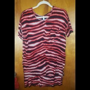 Kensie High Low Red White Black Abstract Printed Top